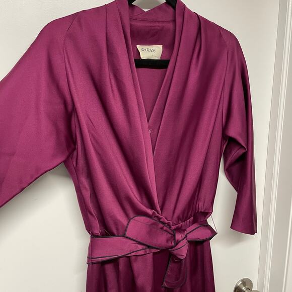 Ayres E. Eysen Vintage Purple Satin Wrap Front Dress VTG Size 6 Long Sleeve MOD - Picture 3 of 11